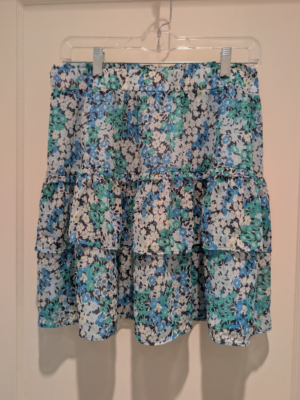 LOFT Floral Tiered Mini Skirt in Blue & Teal. MEDIUM